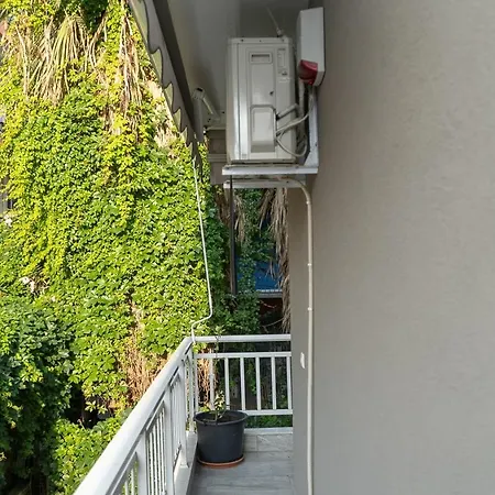 Cozy Garden View In * Paralía